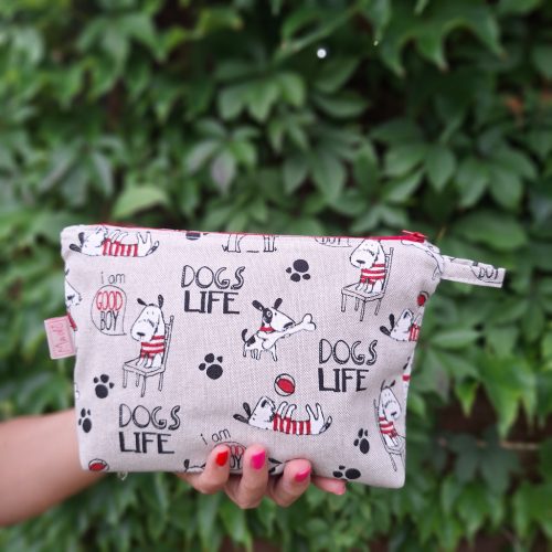 Neszesszer "Kutyaélet"