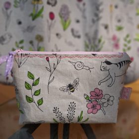 MiniMindenes "Pillangós kert" neszesszer