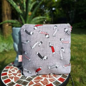 Neszesszer "Vidám kutyavilág"