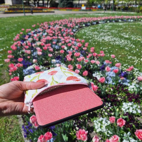 E-book borító /könyv tartó tulipán mintával