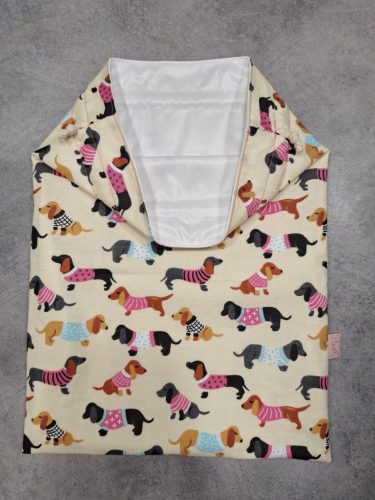 Frissen tartó kenyeres textil zsák, "Tacskós" mintával, Méret: 32x42 cm vagy 25x29 cm