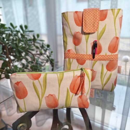 Könyv szütyi /könyv borító /könyv tartó tulipán mintával